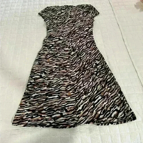 Merona Tiger Print Ruched Dress Faux Wrap Fitted Work Dressy Career Size Small - Picture 2 of 6